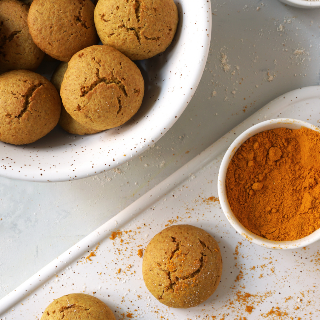 Turmeric in a dessert?  Learn simple ways to add this powerful spice into your diet from main dishes, to smoothies and drinks, to  dressings and yes, even dessert.